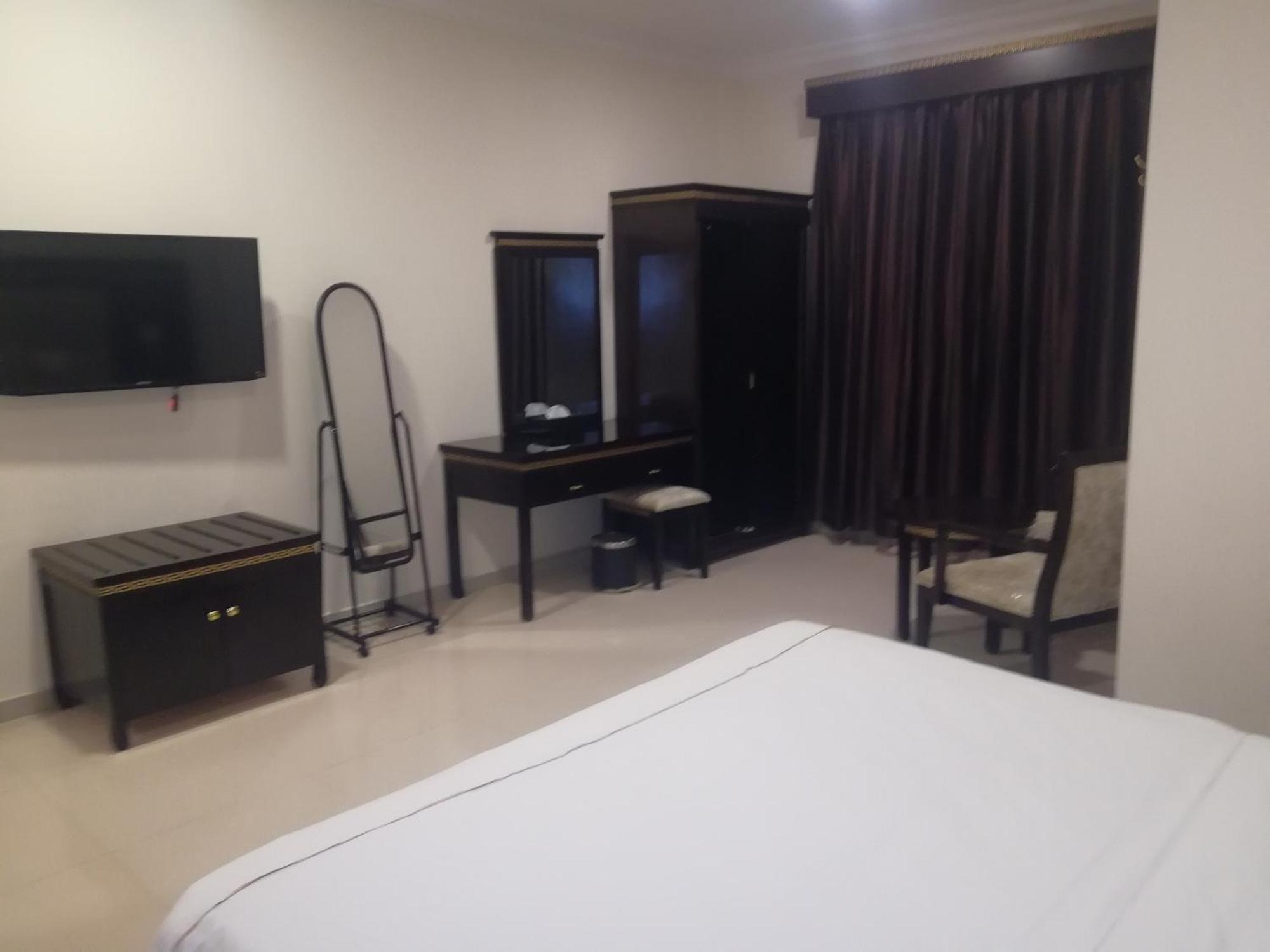 Al Masem Luxury Hotel Suites 3 Al Ahsa อัลโฮฟัฟ ภายนอก รูปภาพ